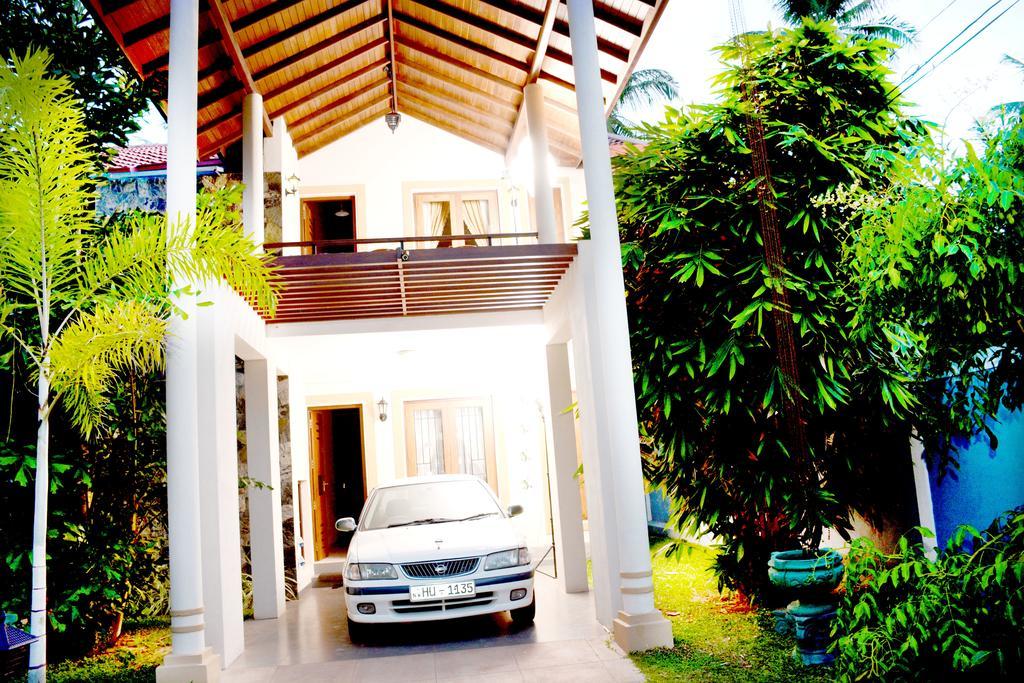 Northwood Residence - Marawila Exterior photo